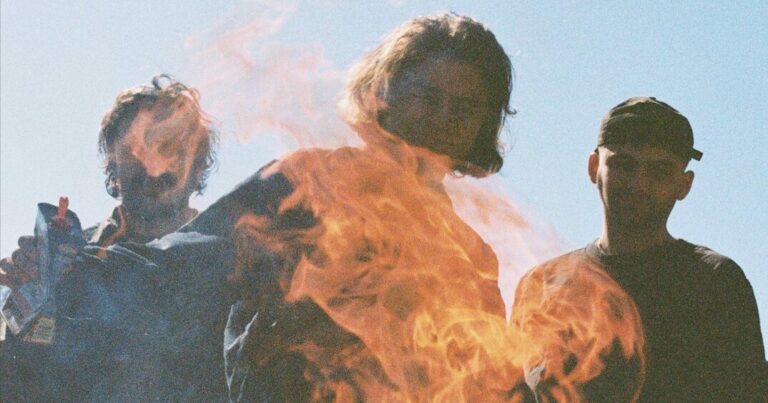 Horse Jumper of Love Release New Song ‘Singing by the Sink’