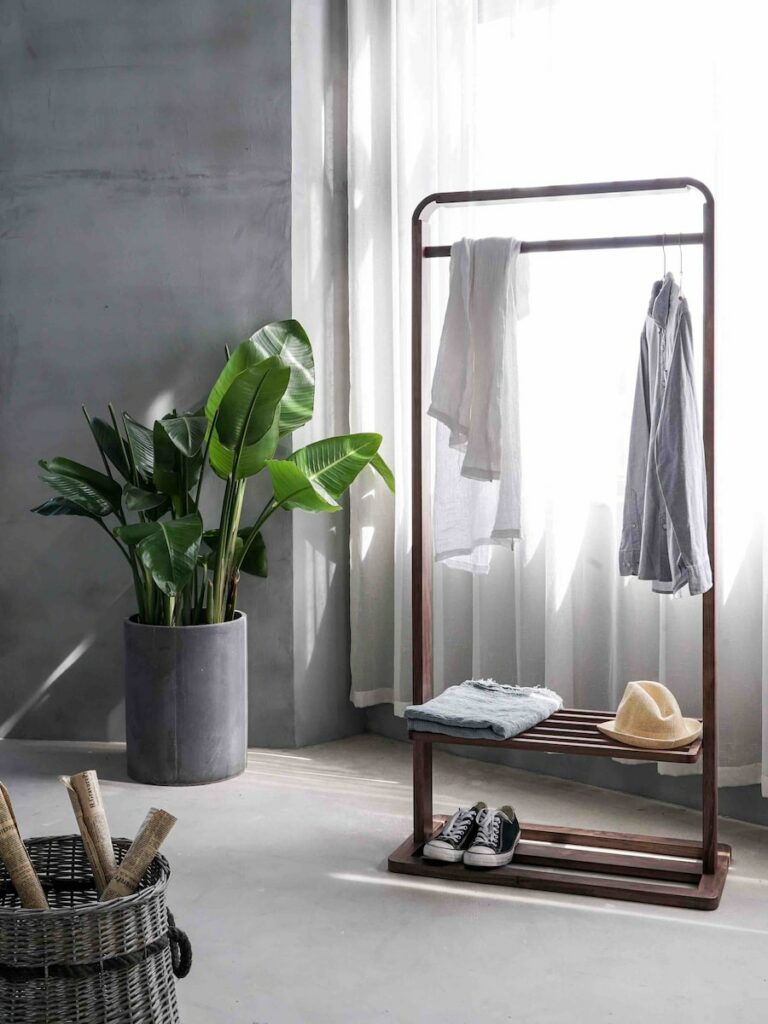 6 Reasons to Shop With Sustainable Clothing Manufacturers