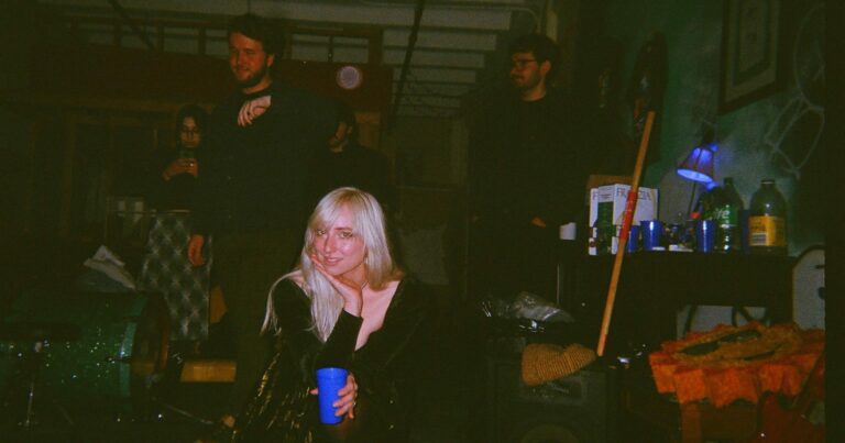 Twin Princess Release New Song ‘Violets’