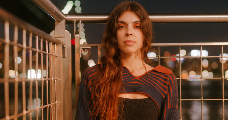 Julie Byrne Releases New Single ‘Moonless’