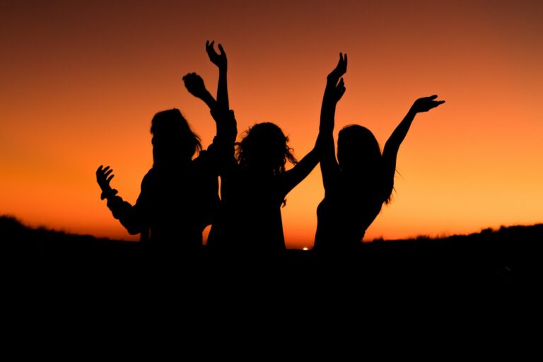Why Are Kratom Bars Becoming Popular For Night Outs?