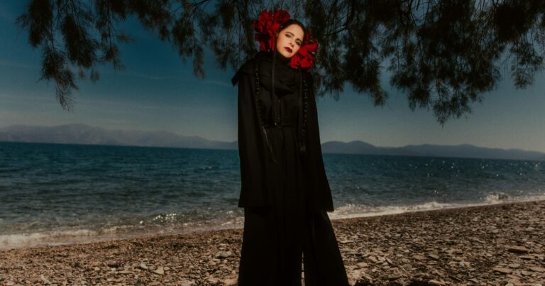 Sofia Kourtesis Announces Debut Album ‘Madres’, Shares New Single ‘Si Te Portas Bonito’