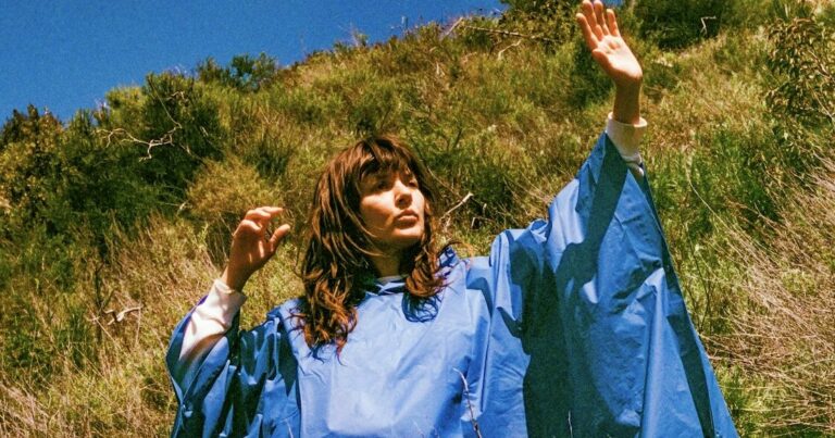 Courtney Barnett Announces New Album ‘End of the Day’, Shares New Songs
