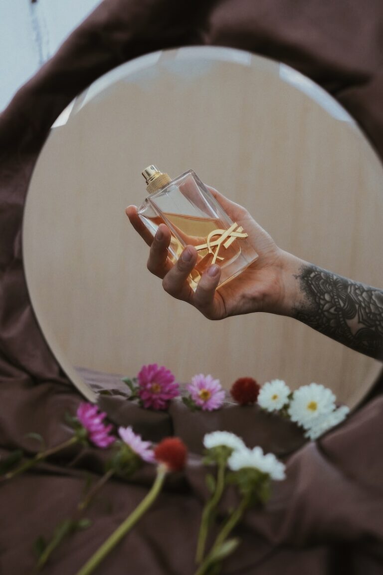 Fragrance guide for men: Tips to choose the right perfume