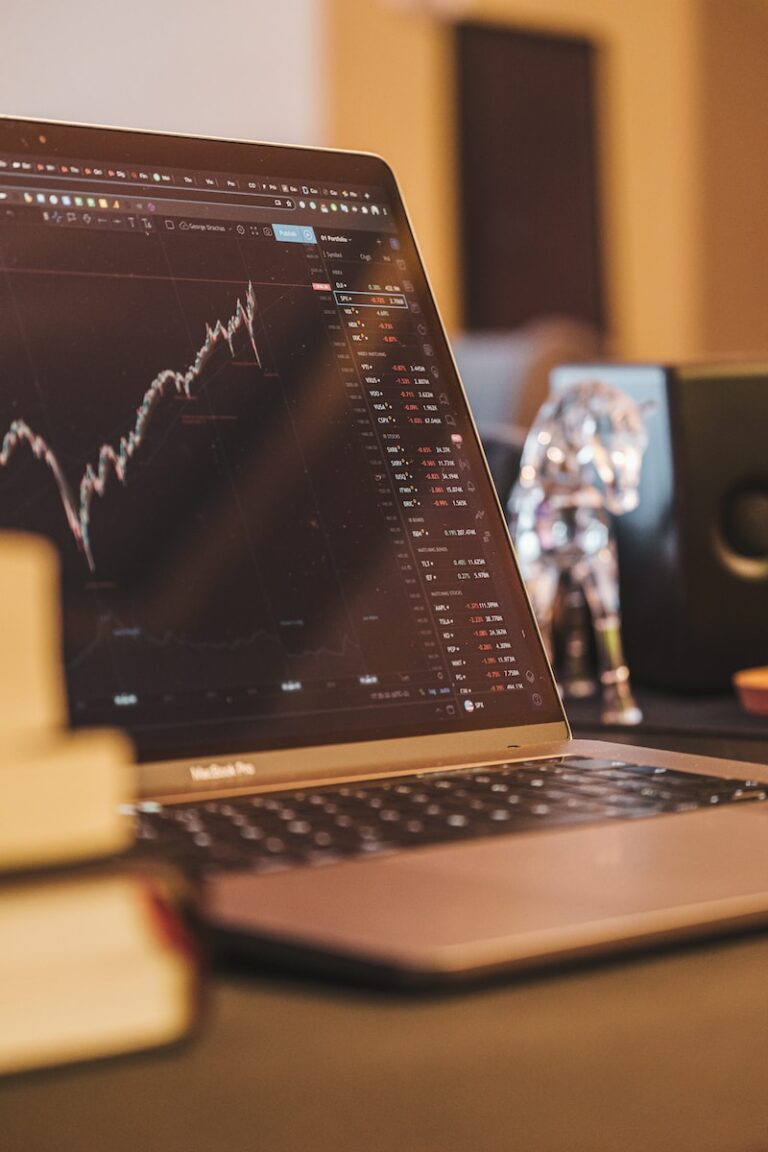 Revolutionising the UK Stock Market: Exploring Technological Innovations and Disruptions