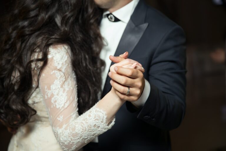 Why Every Bride and Groom Should Take Wedding Dancing Lessons