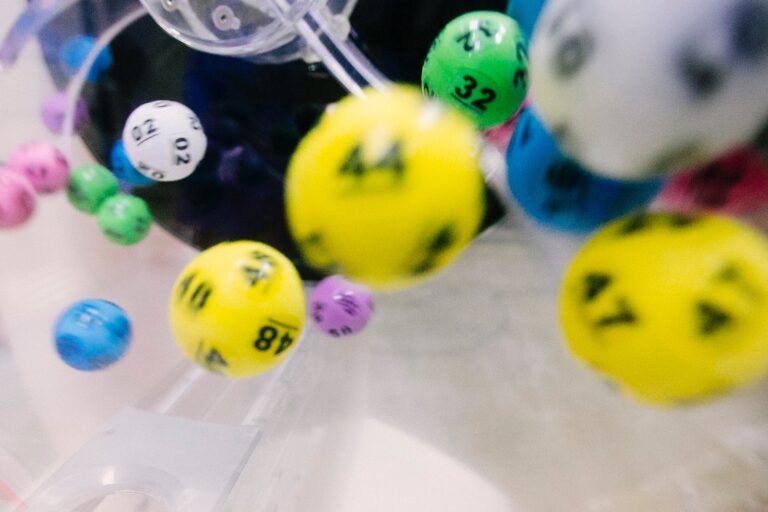 Online Powerball Lottery vs Traditional Lottery: How to Make an Informed Decision