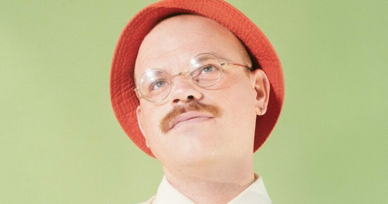 Stephen Steinbrink Unveils New Single ‘Poured Back in the Stream’