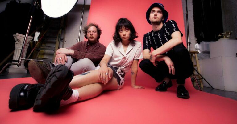 Spirit of the Beehive Announce New EP ‘i’m so lucky’, Release New Songs