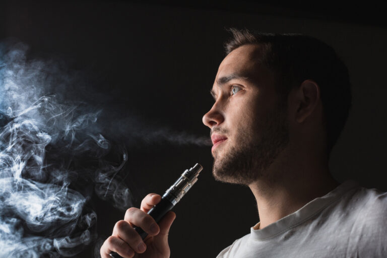 A Guide to DIY Vaping: How to Make Your Own E-Liquid