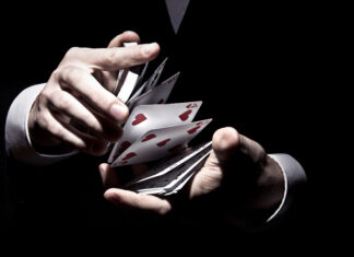 The Evolution of Land-Based Casinos: From Rat Pack Glamour to Modern Entertainment Hubs