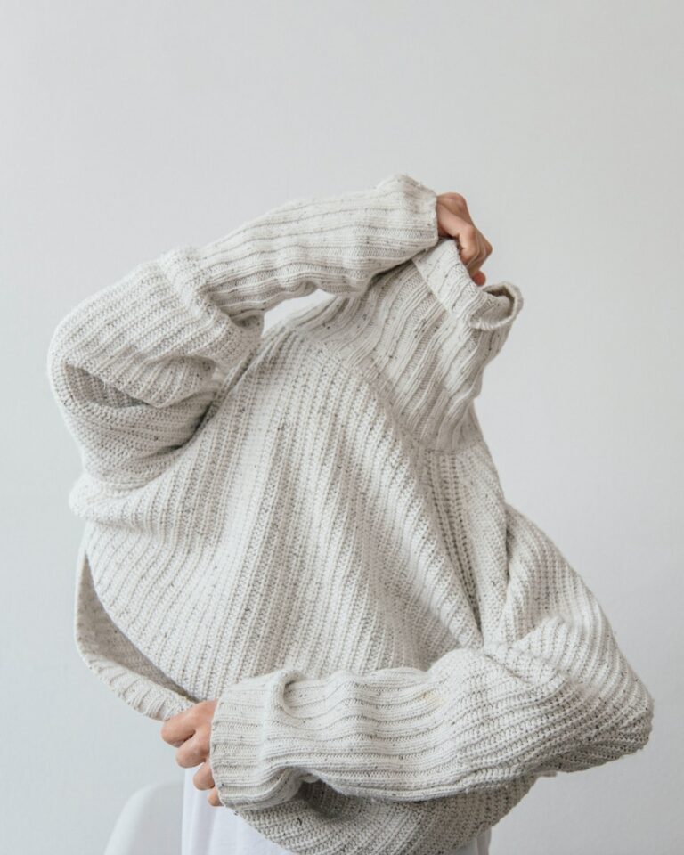 Sustainable Fashion for Sustainable Connections: Stylish Outfit Ideas for Hookups