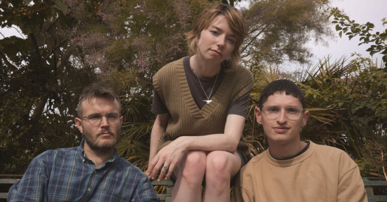 ME REX Share New Single ‘Infinity Worm’