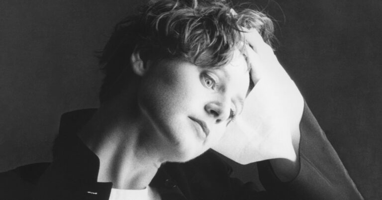 Asteroid Named After Cocteau Twins’ Elizabeth Fraser