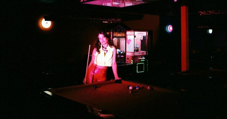 Maple Glider Shares Video for New Song ‘Do You’