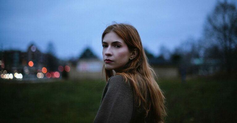 Ellis Releases New Single ‘forever’