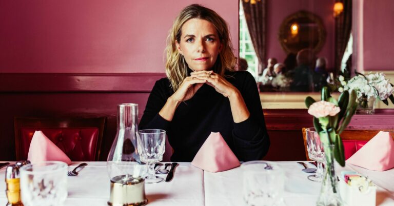 Aoife O’Donovan Announces New Album ‘All My Friends’, Shares New Single