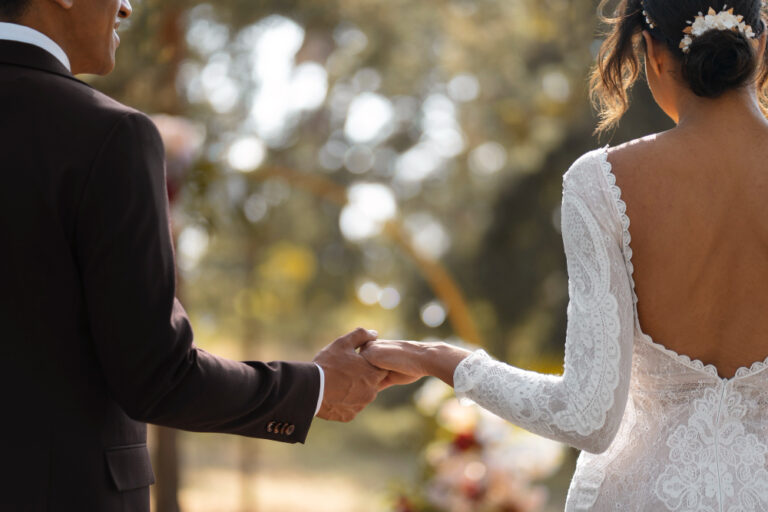How To Have A Modern Wedding