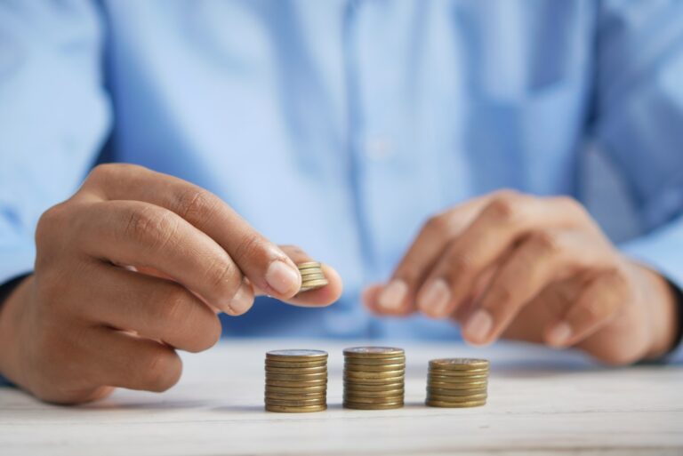 How to Create a Household Budget That Is Right for You