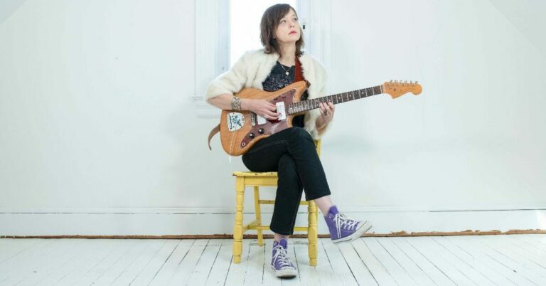 Mary Timony Releases New Song ‘Summer’