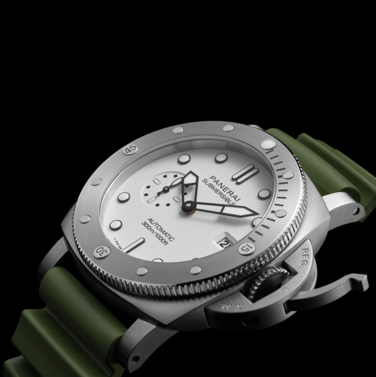 Watch Spotlight: Panerai Submersible QuarantaQuattro Bianco