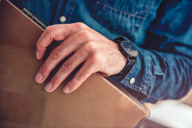 A Guide To Wearing 2 Watches at the Same Time