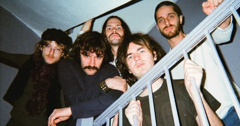 Dog Date Announce New Album ‘Zinger’, Drop New Single
