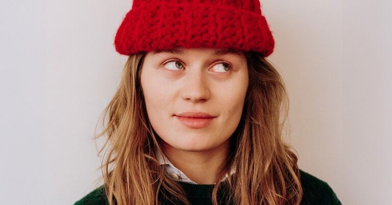girl in red Drops New Single ‘Too Much’