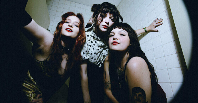 Snarls Announce New Album, Release New Song ‘Heavy Drinker’