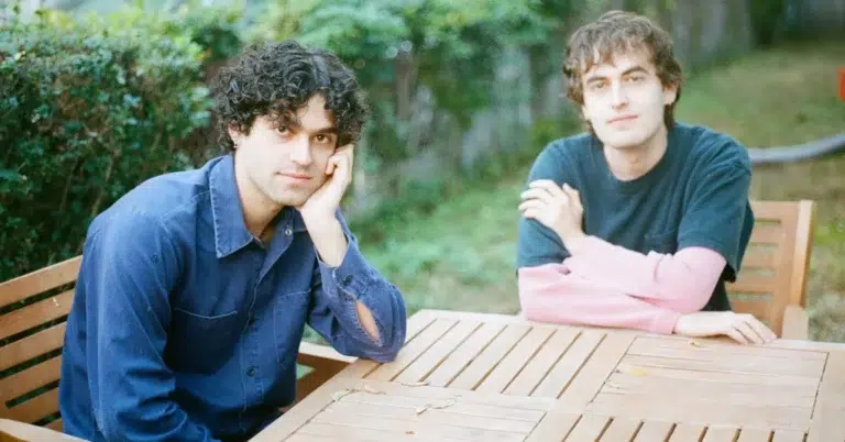 Joyer Share New Single ‘Fall Apart’