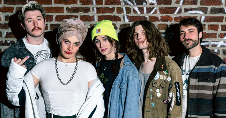 Ekko Astral Announce Debut Album ‘pink balloons’, Share New Single ‘devorah’