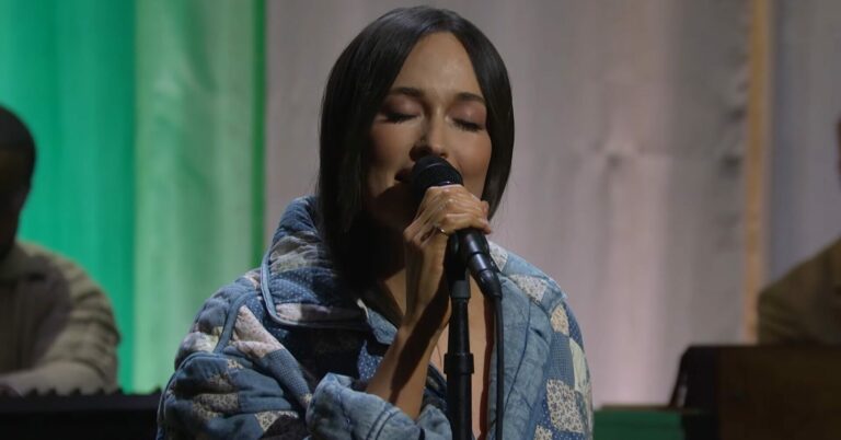 Watch Kacey Musgraves Perform ‘Deeper Well’ and ‘Too Good to Be True’ on ‘SNL’