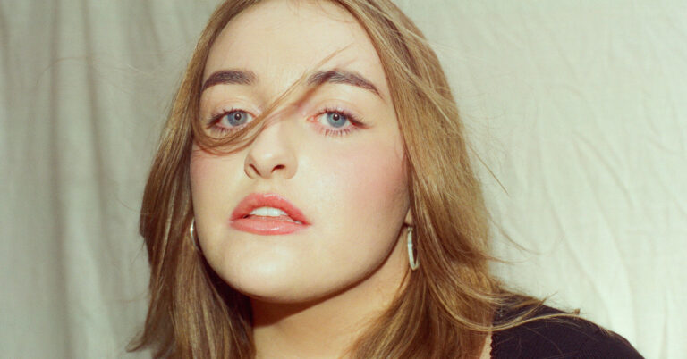 Nell Mescal Shares New Song ‘Warm Body’