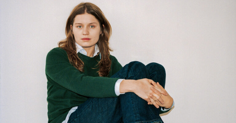 girl in red Shares New Single ‘Doing It Again Baby’