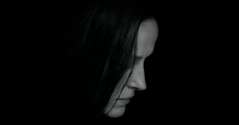 Keeley Forsyth Collaborates With Colin Stetson on New Single ‘Turning’