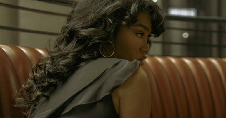 Amber Mark Releases New Single ‘Comin’ Around Again’