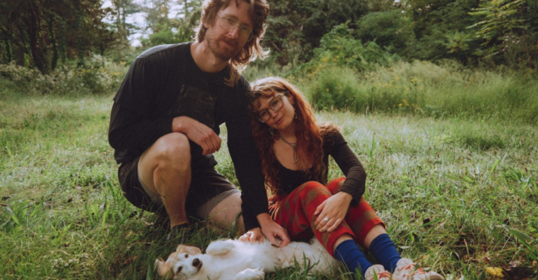 Babehoven Unveil New Single ‘Ella’s From Somewhere Else’