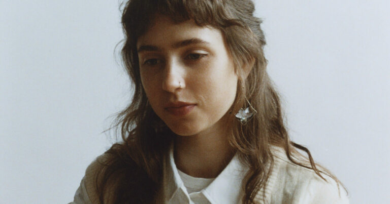 Clairo Announces New Album ‘Charm’, Shares New Single ‘Sexy to Someone’