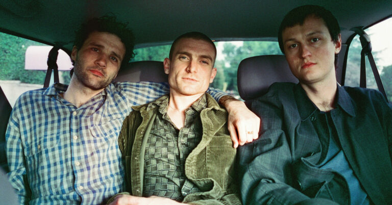 Cola Release New Single ‘Albatross’