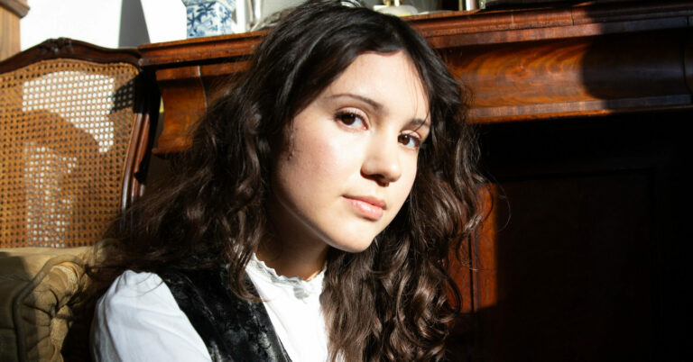 Liana Flores Announces Debut Album ‘Flower of the soul’, Shares New Single