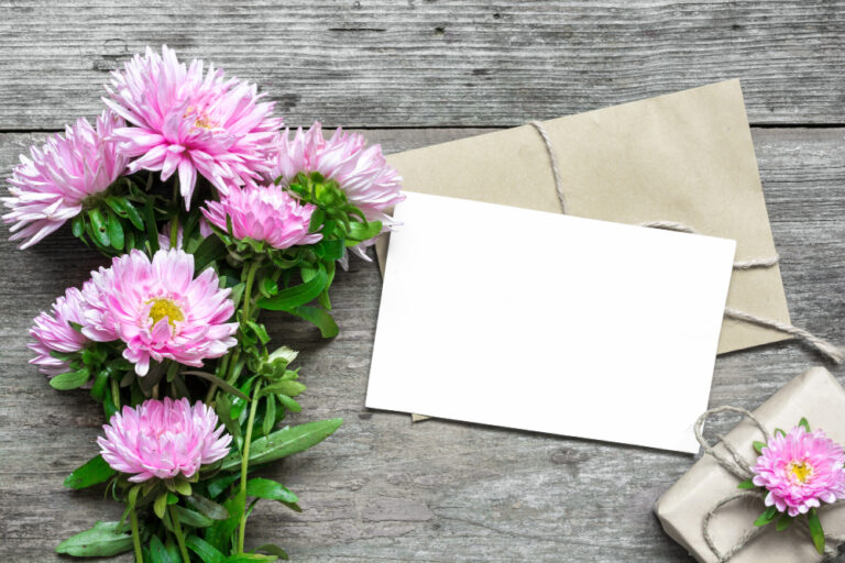 6 Best Tips to Make Your Group Greeting Cards Aesthetically Pleasing