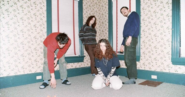 Robber Robber Release New Song ‘Dial Tone’