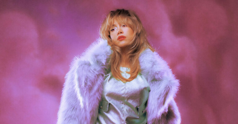 Suki Waterhouse Releases New Single ‘Blackout Drunk’