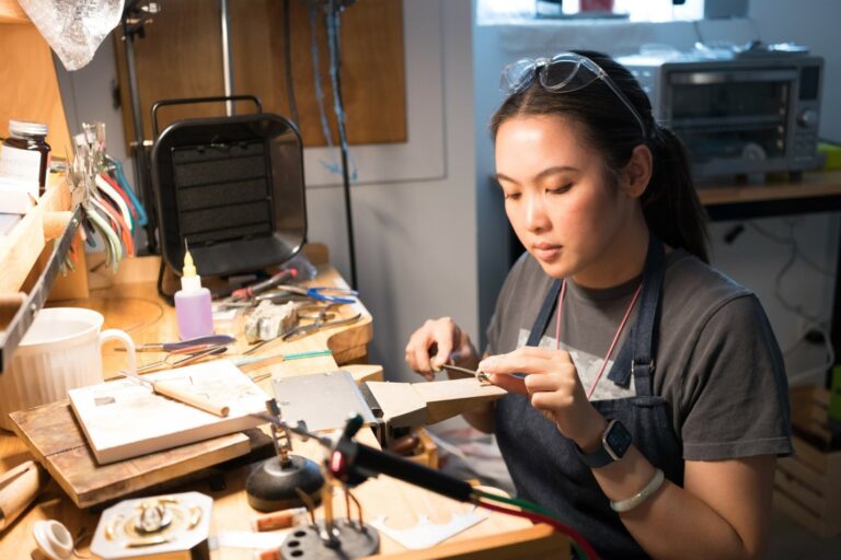 Suyu Chen: Crafting Meanings Through Contemporary Jewelry