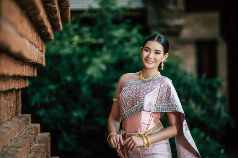 Thai Woman For Marriage: Striking Facts About Single Thai Woman