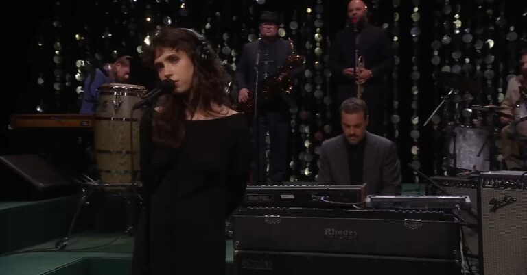 Watch Clairo Perform ‘Juna’ on ‘Fallon’