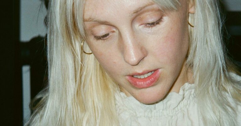 Laura Marling Announces New Album ‘Patterns in Repeat’, Shares New Single