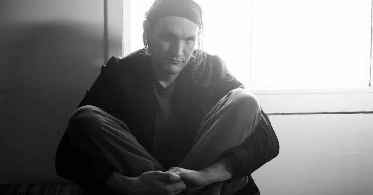 Former Red Hot Chili Peppers Guitarist Josh Klinghoffer Sued for Wrongful Death