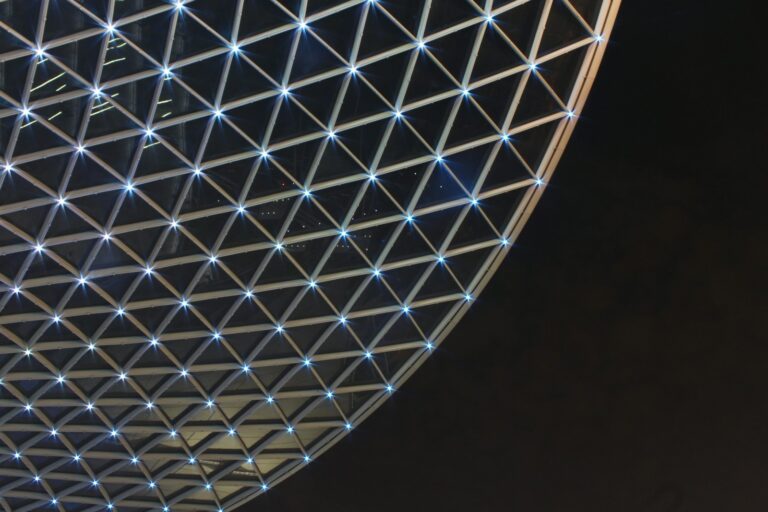 How Bitcoin Transaction Costs Influence Blockchain Efficiency?