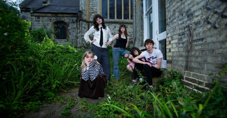 Man/Woman/Chainsaw Release New Song ‘Grow a Tongue in Time’